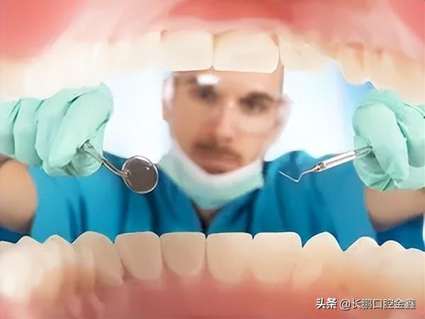 口腔门诊如何通过洗牙引流