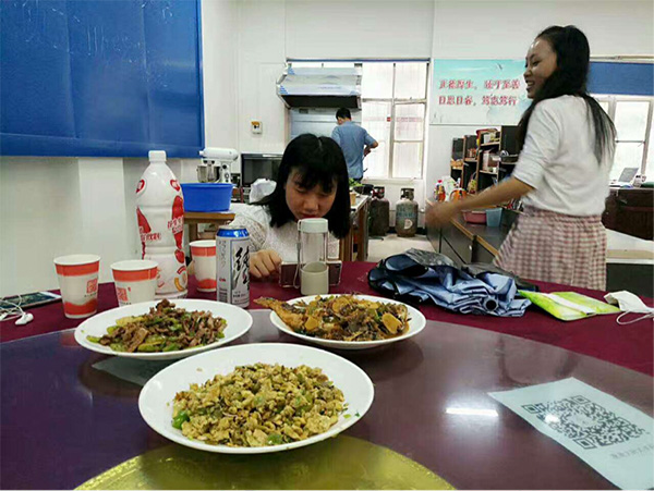 提供学校四德践行日主题实践活动的实施方案_共享厨房学校可以提供的条件_上海共享厨房平台