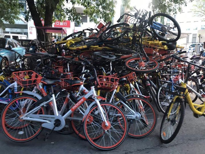 杭州高校禁止共享单车入校？ 校方：欢迎有管理的平台入驻